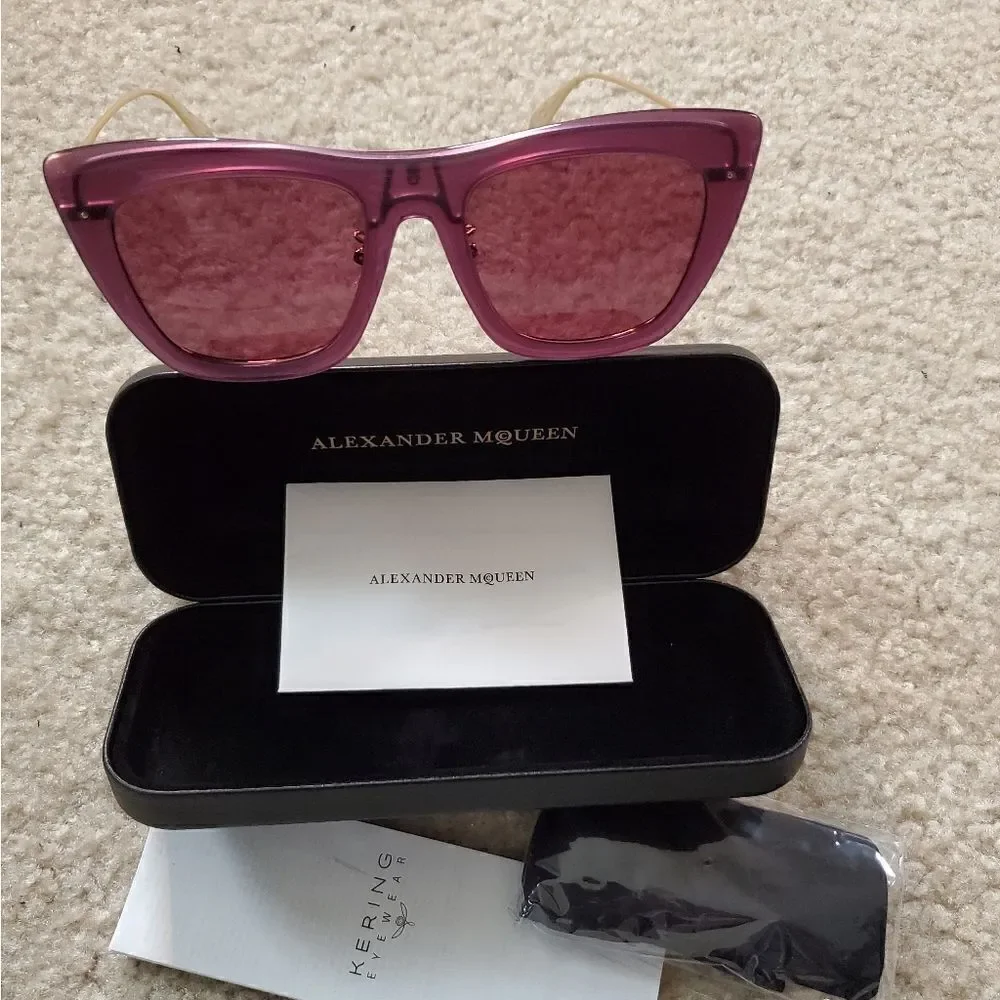 ALEXANDER MCQUEEN Unisex AMO234SA 54mm